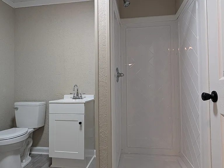 220 Travis Ln — Photo 14