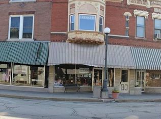 112 E Main St, Morrison, IL 61270