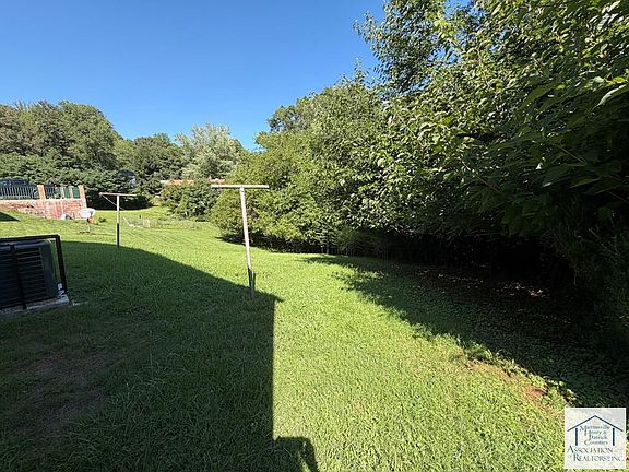 5th image of 428 Clearview Dr