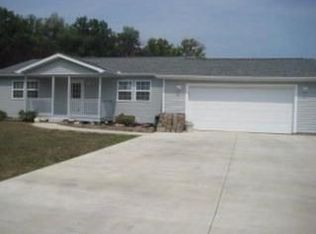 864 Barks Rd E, Marion, OH 43302