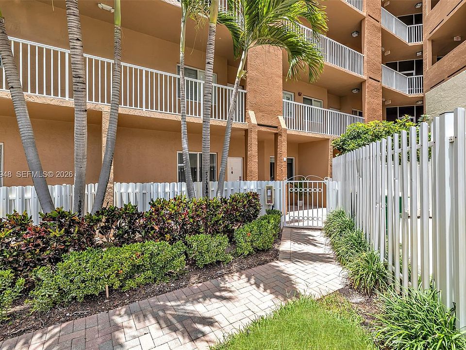 1st image of 7715 Yardley Dr APT 106