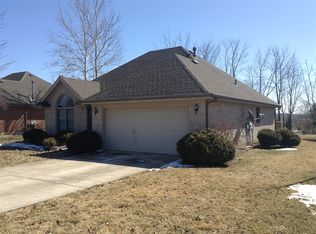 1640 Rockleigh Rd, Dayton, OH 45458