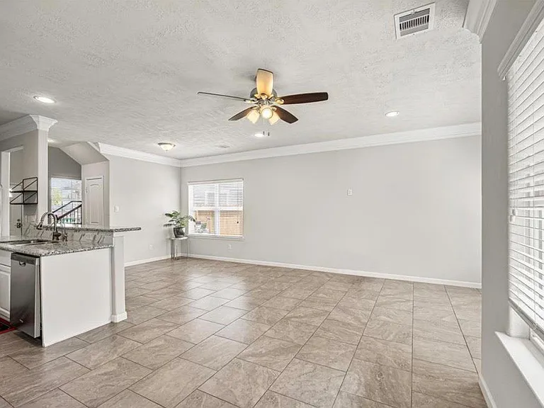 4907 Leamathew St — Photo 19