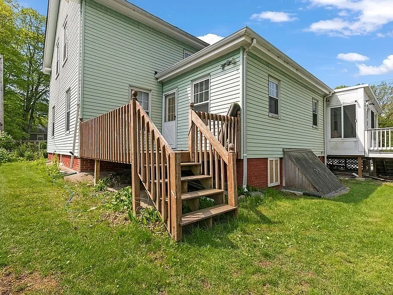 10 Cottage St #10 — Photo 25