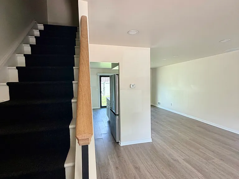 97 Hampton Pl #NA — Photo 9