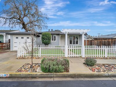 1055 Locust St, Livermore, CA, 94551