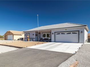 881 E Kansas St, Pahrump, NV 89048