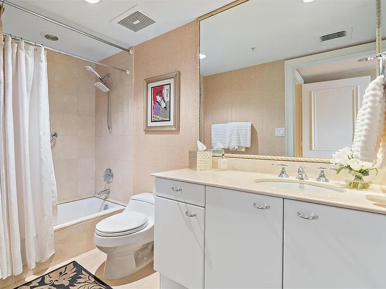 209 N Birch Rd #401 — Photo 36