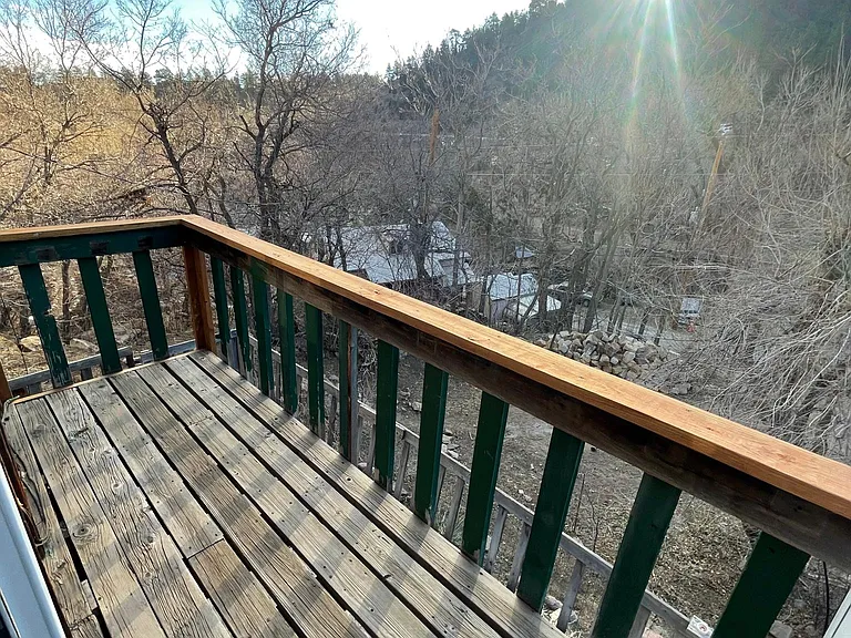 100 Artesian Dr — Photo 13
