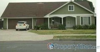 2nd image of 757 W Harvard Pl