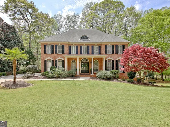 285 Broadmoor Dr, Fayetteville, GA 30215