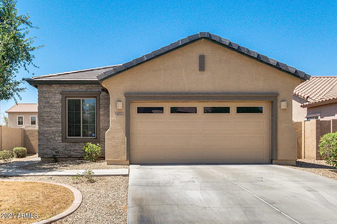 3 bed, 1601 sqft, $2,250 — Photo 1