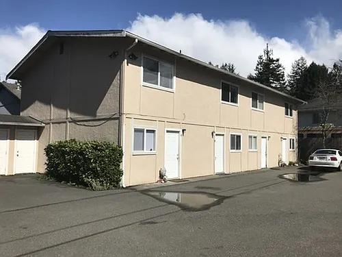 3979 Cedar St Photo 1