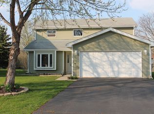 1145 Andover Ct, Naperville, IL 60563