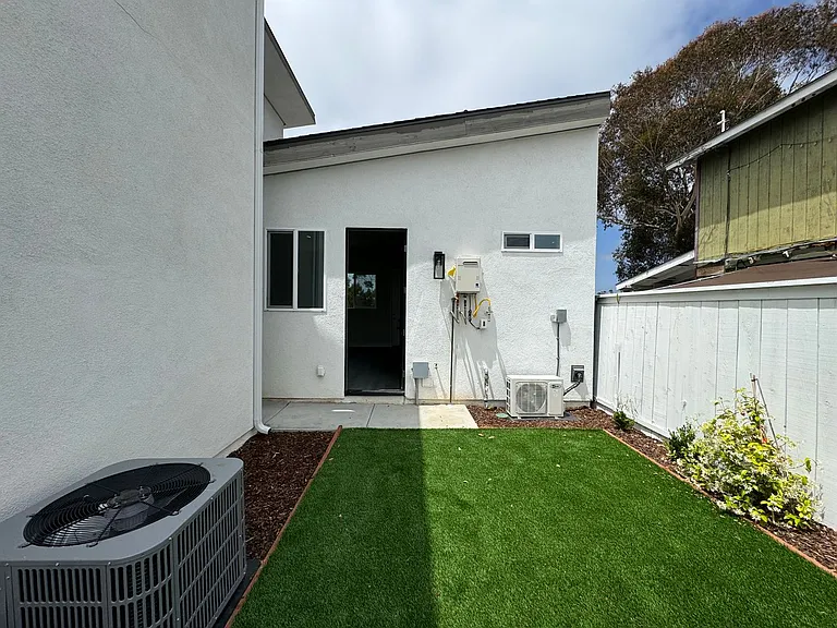 393 Gavin St — Photo 10