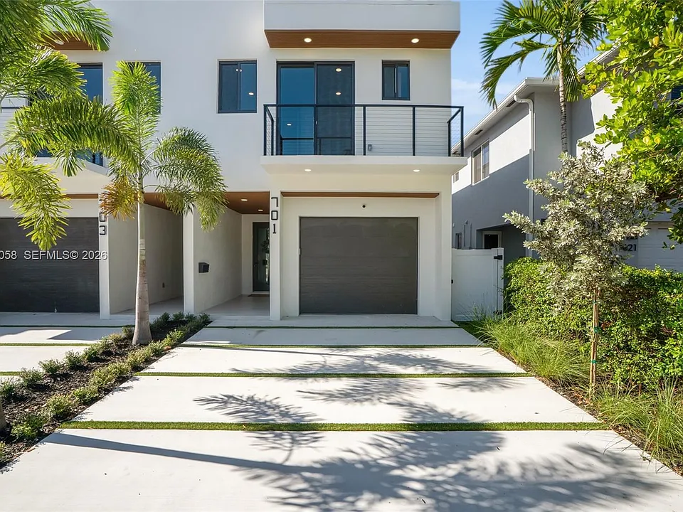 701 SW 17th St
