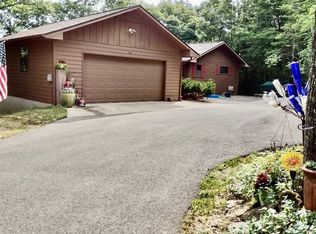 14 Table Rock Dr, Holiday Island, AR 72631