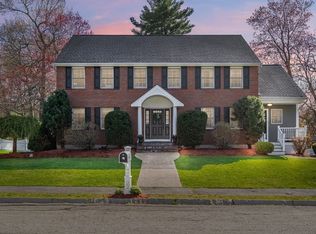 22 Grant St, Woburn, MA 01801