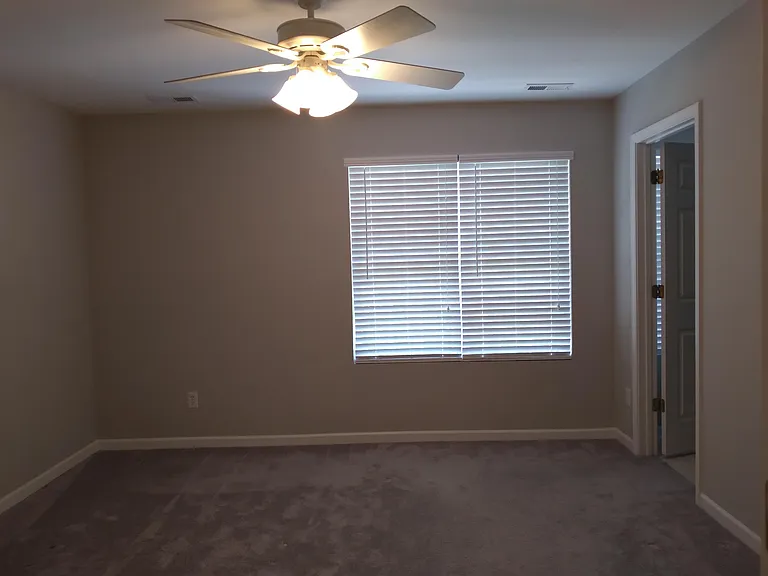 2829 Gross Ave — Photo 14