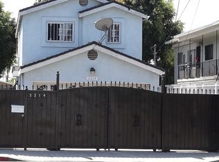 2214 W Wardlow Rd, Long Beach, CA 90810