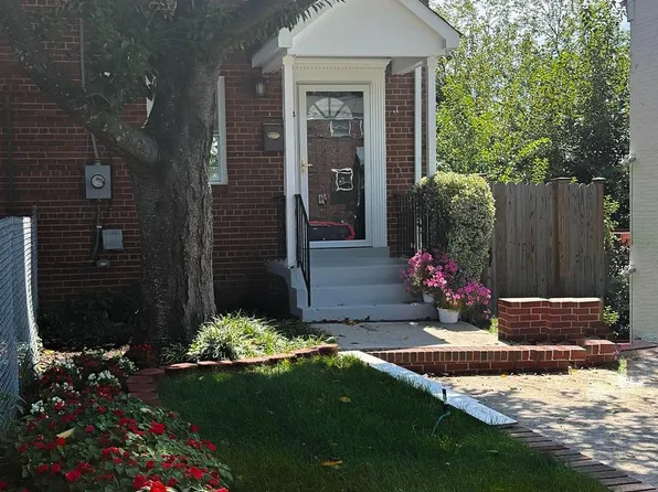 102 S Ingram St, Alexandria, VA 22304