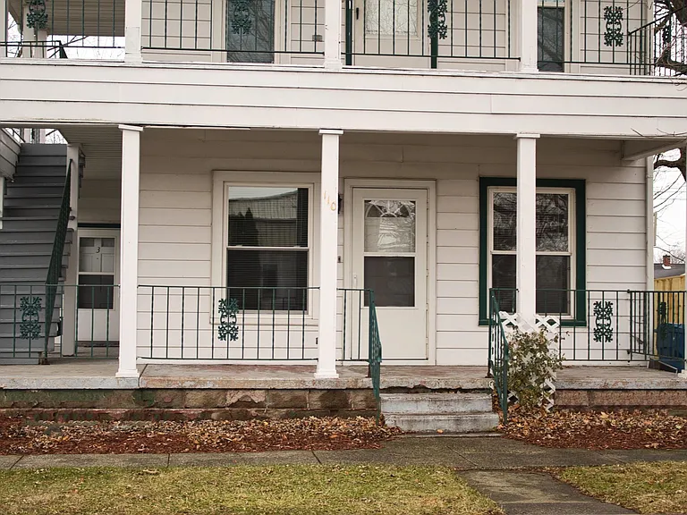 110 N Monon Ave — Photo 3
