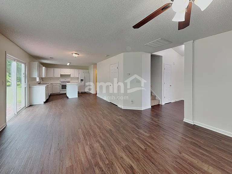 1079 Chapel Creek Rd SW — Photo 8