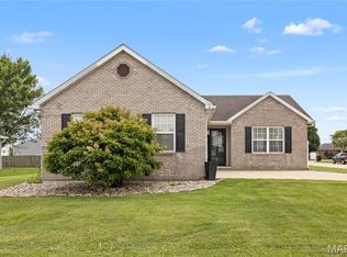 21 Doe Ct, Moro, IL 62067
