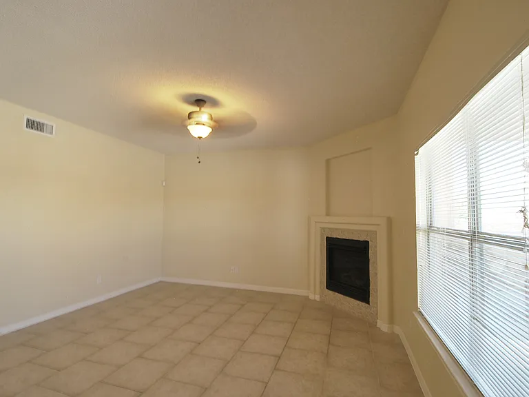 5513 Ignacio Frias Dr — Photo 15