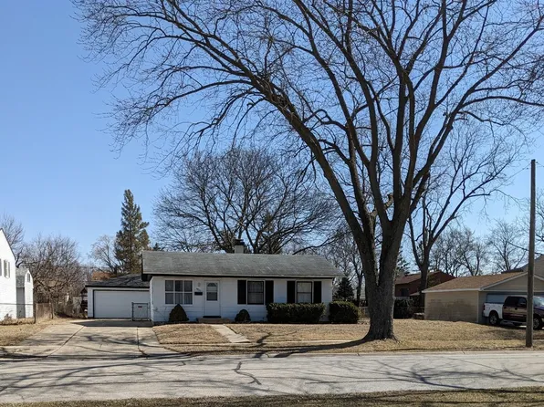 6831 Catalpa St, Hanover Park, IL 60133