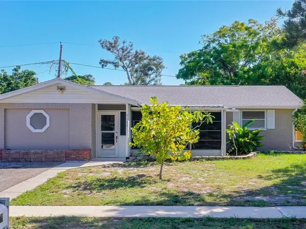 8159 Martin Ln, Seminole, FL 33777