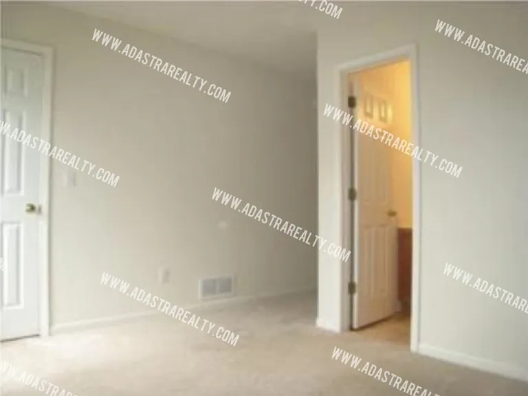 306 N 9th St #D — Photo 14