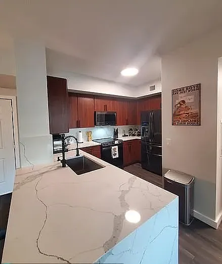 2421 NE 65th St #401 — Photo 3
