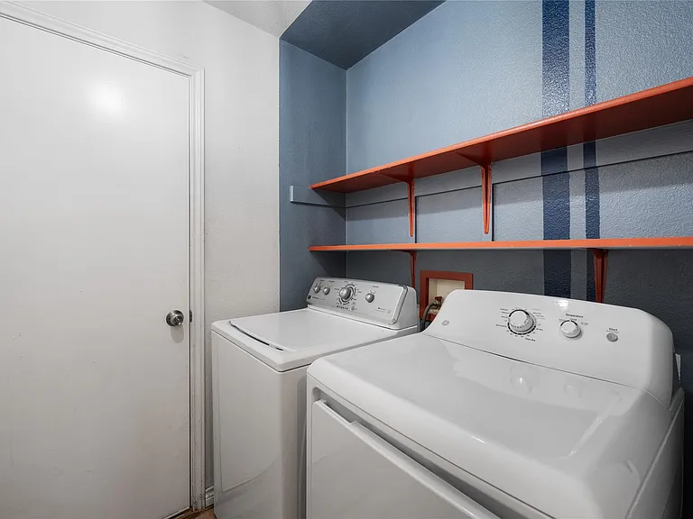 111 Quail Hollow Dr — Photo 14
