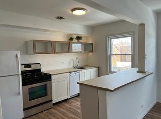 3942 W 111th St #2R, Chicago, IL 60655