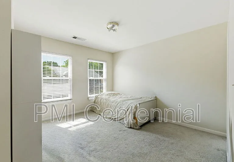 1528 Cove Creek Cir — Photo 20