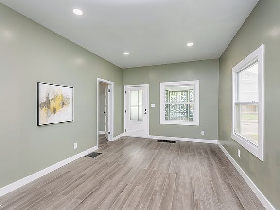 4th image of 2714 Indianapolis Ave