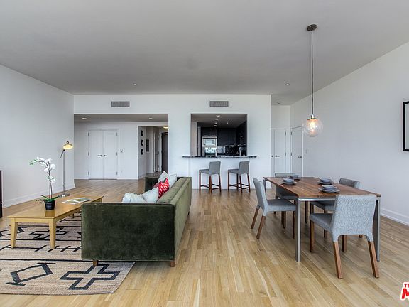 5th image of 900 W Olympic Blvd Floor 43