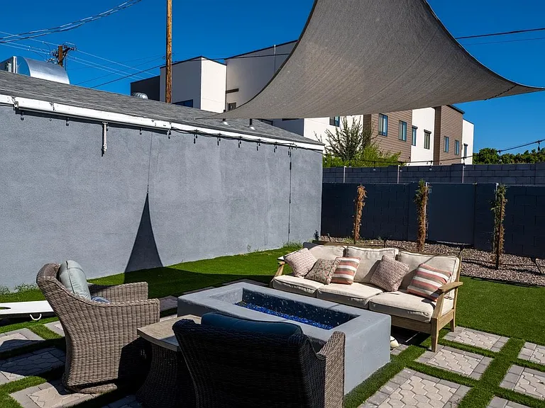 3241 N 26th Pl — Photo 8