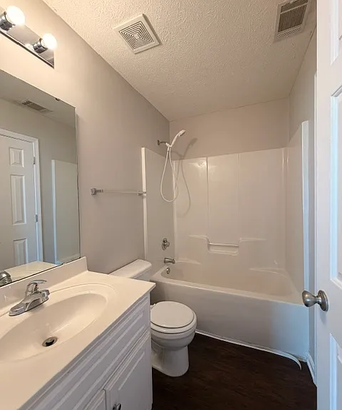 112 Barrington Dr — Photo 19