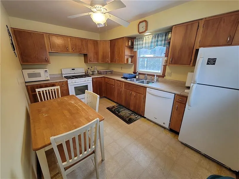 302 South Drive — Photo 4