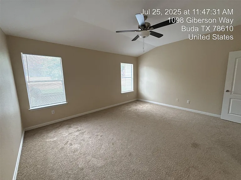 1098 Giberson Way — Photo 11