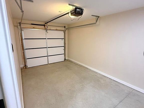 5th image of 1202 Woodland Dr #101