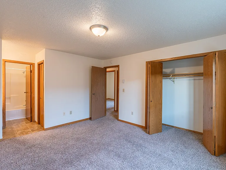 Fargo, ND Galleria 3 Apartments | Bedroom