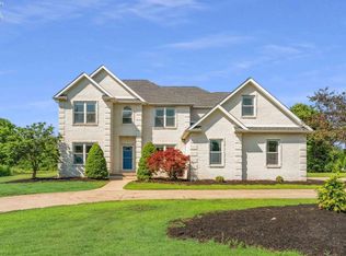 810 Birchwood Dr, Sandusky, OH