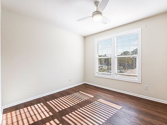 5th image of 130 River Landing Dr Unit 8210