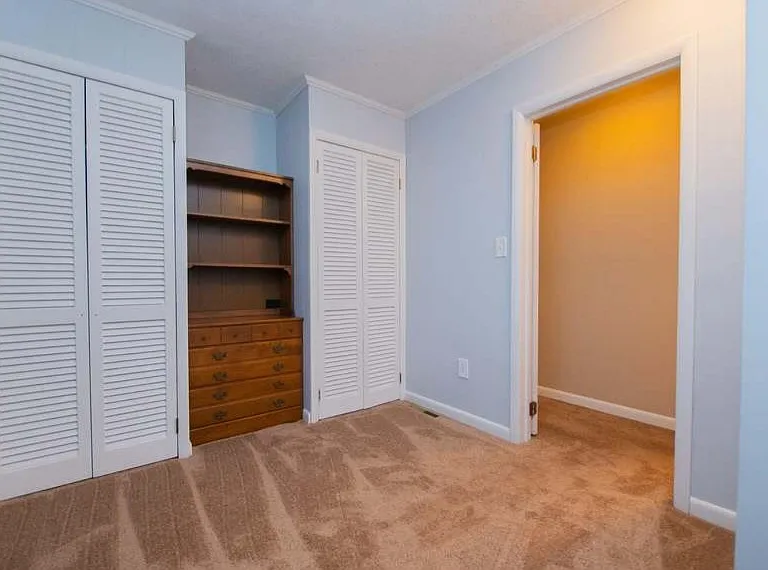 1108 Glendale St — Photo 15