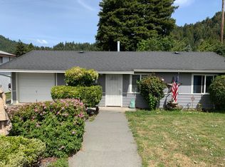 125 Meadowbridge Ln, Rio Dell, CA 95562