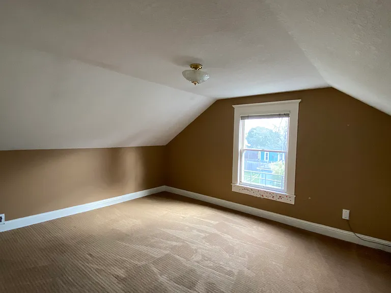 8134 SE 15th Ave — Photo 9
