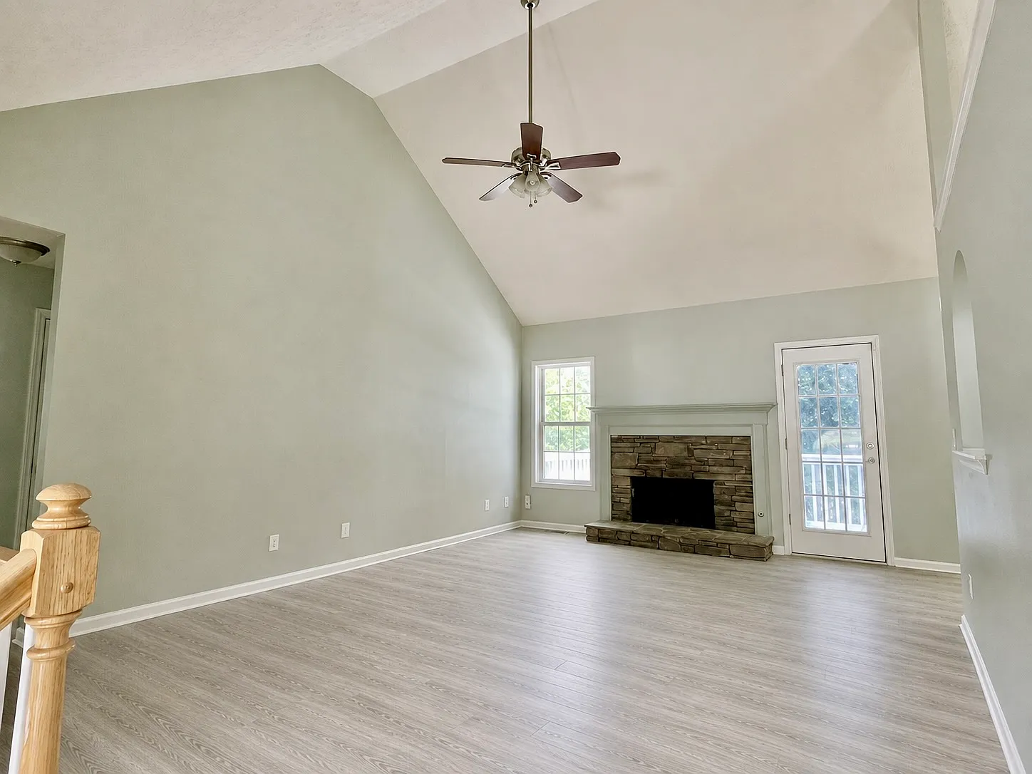 5 bed, 2462 sqft, $2,400 — Photo 3
